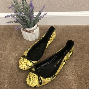 3/$20 GAP Yellow Black Snakeskin Ballet Flats